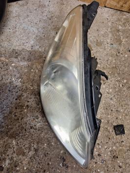 Rechter koplamp Hyundai i 10 uit 2005